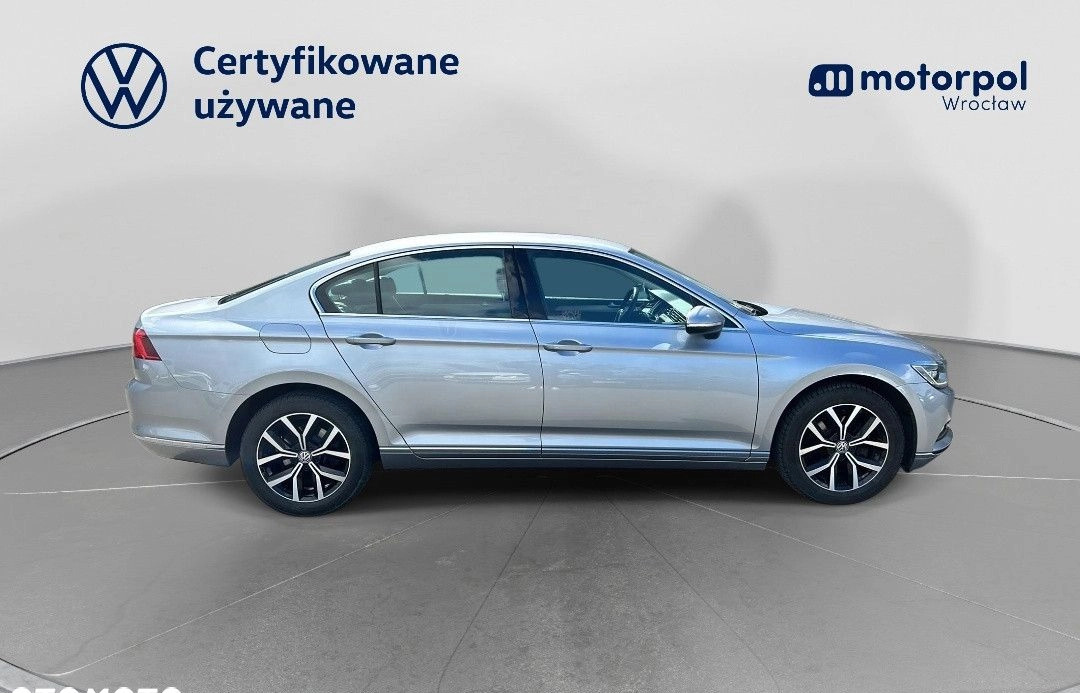 Volkswagen Passat cena 89900 przebieg: 150197, rok produkcji 2019 z Wągrowiec małe 466